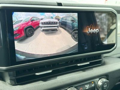 2026 Jeep Wrangler — photo 33 view