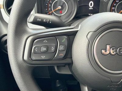 2026 Jeep Wrangler — photo 37 view