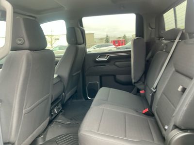 2026 Chevrolet Silverado 2500HD — photo 17 view