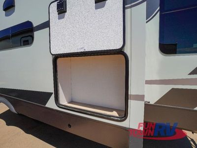 2026 Forest River RV Rockwood Signature - Photo 10