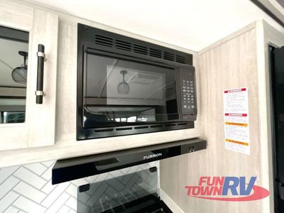 2025 CrossRoads RV Sunset Trail - Photo 18
