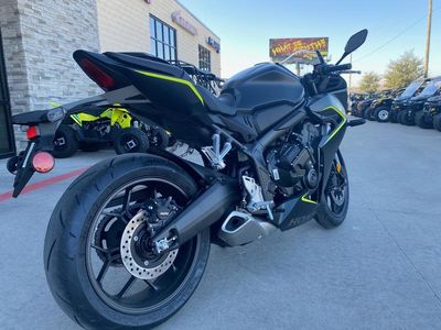 2026 Honda CBR650R E-Clutch - Photo 7