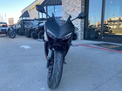 2026 Honda CBR650R E-Clutch - Photo 2