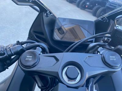 2026 Honda CBR650R E-Clutch - Photo 19