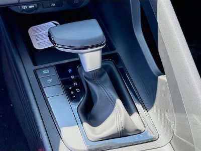 2026 Hyundai ELANTRA — photo 13 view
