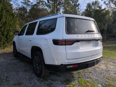 2024 Jeep Wagoneer - Photo 2