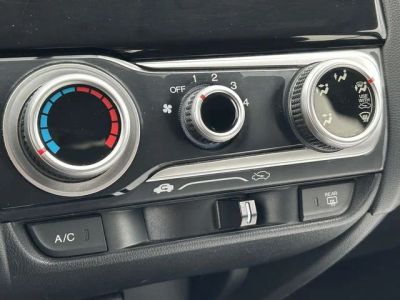2016 Honda Fit — photo 25 view