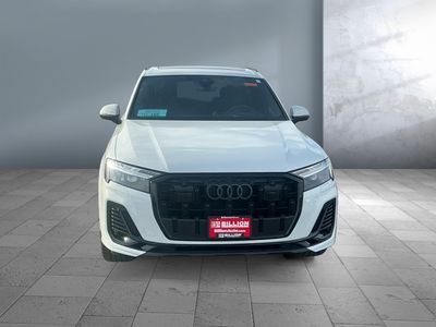 2025 Audi Q7 — side profile view