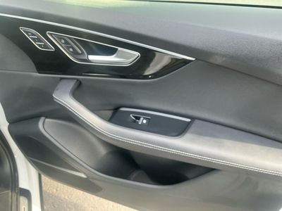 2025 Audi Q7 — photo 21 view