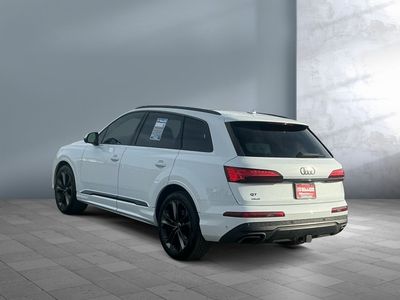 2025 Audi Q7 — interior view