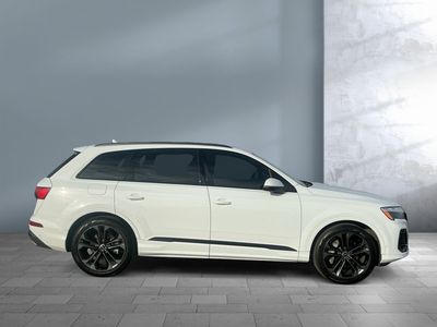 2025 Audi Q7 — photo 7 view