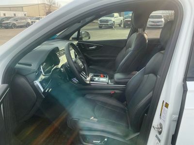 2025 Audi Q7 — photo 9 view