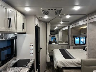 2023 Thor Motor Coach COMPASS - Photo 4