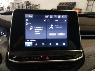 2025 Jeep Compass — photo 17 view
