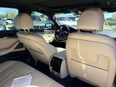 2022 BMW 5 Series — photo 17 view