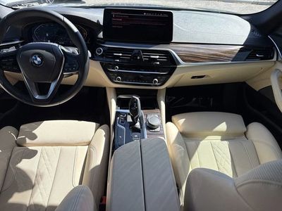 2022 BMW 5 Series — photo 16 view