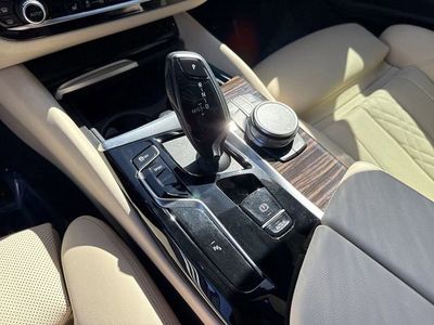 2022 BMW 5 Series — photo 28 view