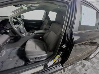 2025 Toyota Camry — photo 12 view