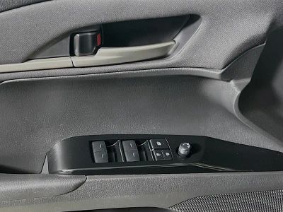 2025 Toyota Camry — photo 14 view