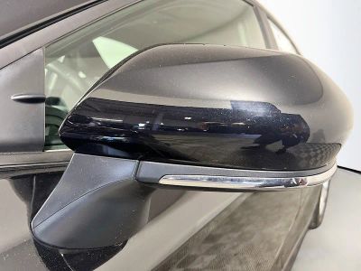 2025 Toyota Camry — photo 10 view