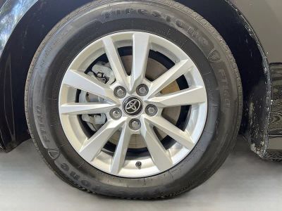 2025 Toyota Camry — photo 11 view