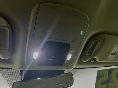 2025 Toyota Camry — photo 18 view