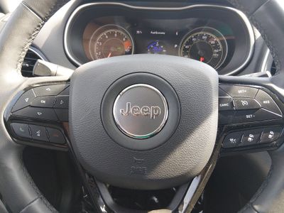 2023 Jeep Cherokee - Photo 12