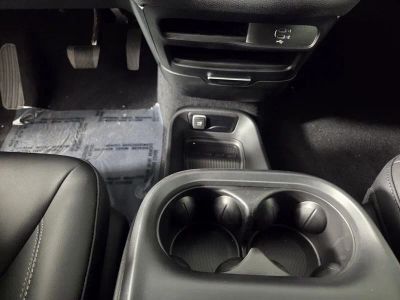 2026 Chrysler Pacifica — photo 12 view