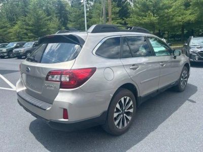 2016 Subaru Outback — rear three-quarter view