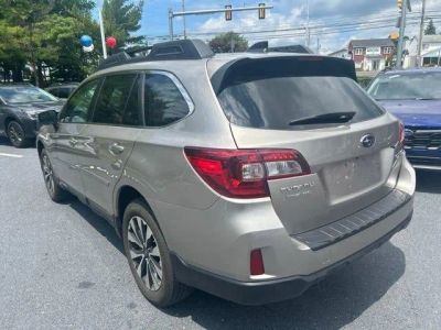 2016 Subaru Outback — detail view
