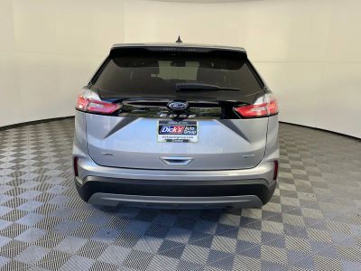 2022 Ford Edge — interior view