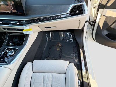 2026 BMW X5 — photo 18 view