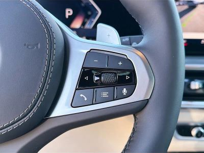 2026 BMW X5 — photo 39 view