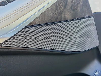 2026 BMW X5 — photo 24 view