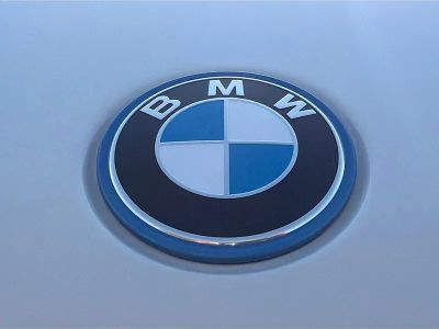 2026 BMW X5 — photo 11 view