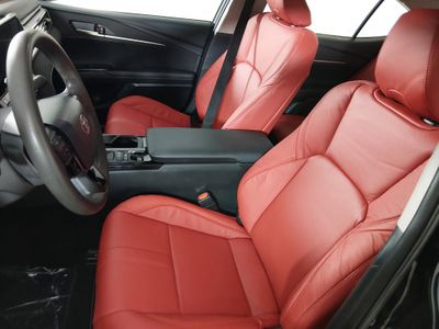 2025 Toyota Camry — photo 18 view
