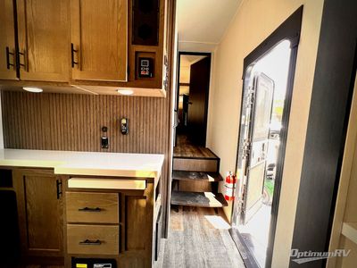 2025 Forest River Cherokee Arctic Wolf Suite - Photo 18