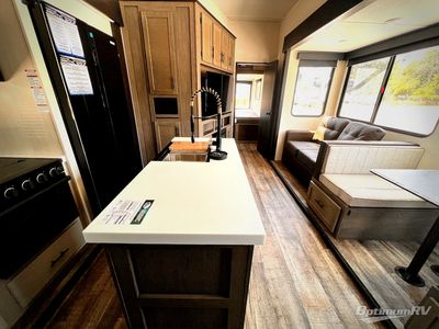 2025 Forest River Cherokee Arctic Wolf Suite - Photo 4
