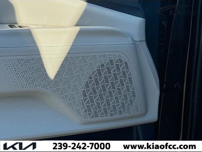 2026 Kia Carnival — photo 24 view