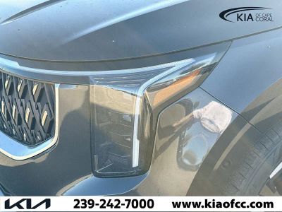 2026 Kia Carnival — photo 8 view