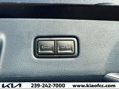2026 Kia Carnival — photo 12 view
