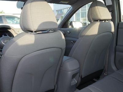 2026 Hyundai Elantra - Photo 23