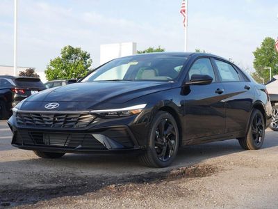 2026 Hyundai Elantra - Photo 6
