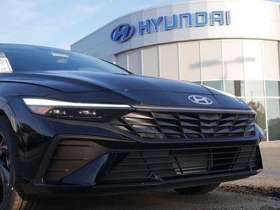 2026 Hyundai Elantra - Photo 3