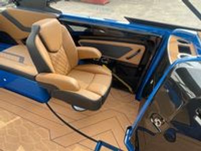 2026 Yamaha 255 XD — photo 21 view