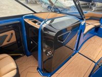 2026 Yamaha 255 XD — photo 19 view