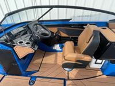 2026 Yamaha 255 XD — photo 22 view