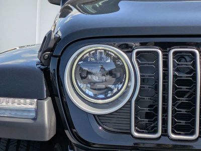 2026 Jeep Wrangler — photo 9 view