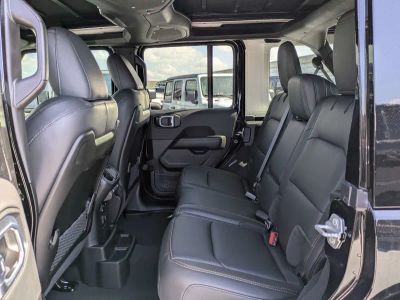 2026 Jeep Wrangler — photo 13 view