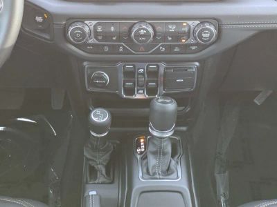 2026 Jeep Wrangler — photo 19 view